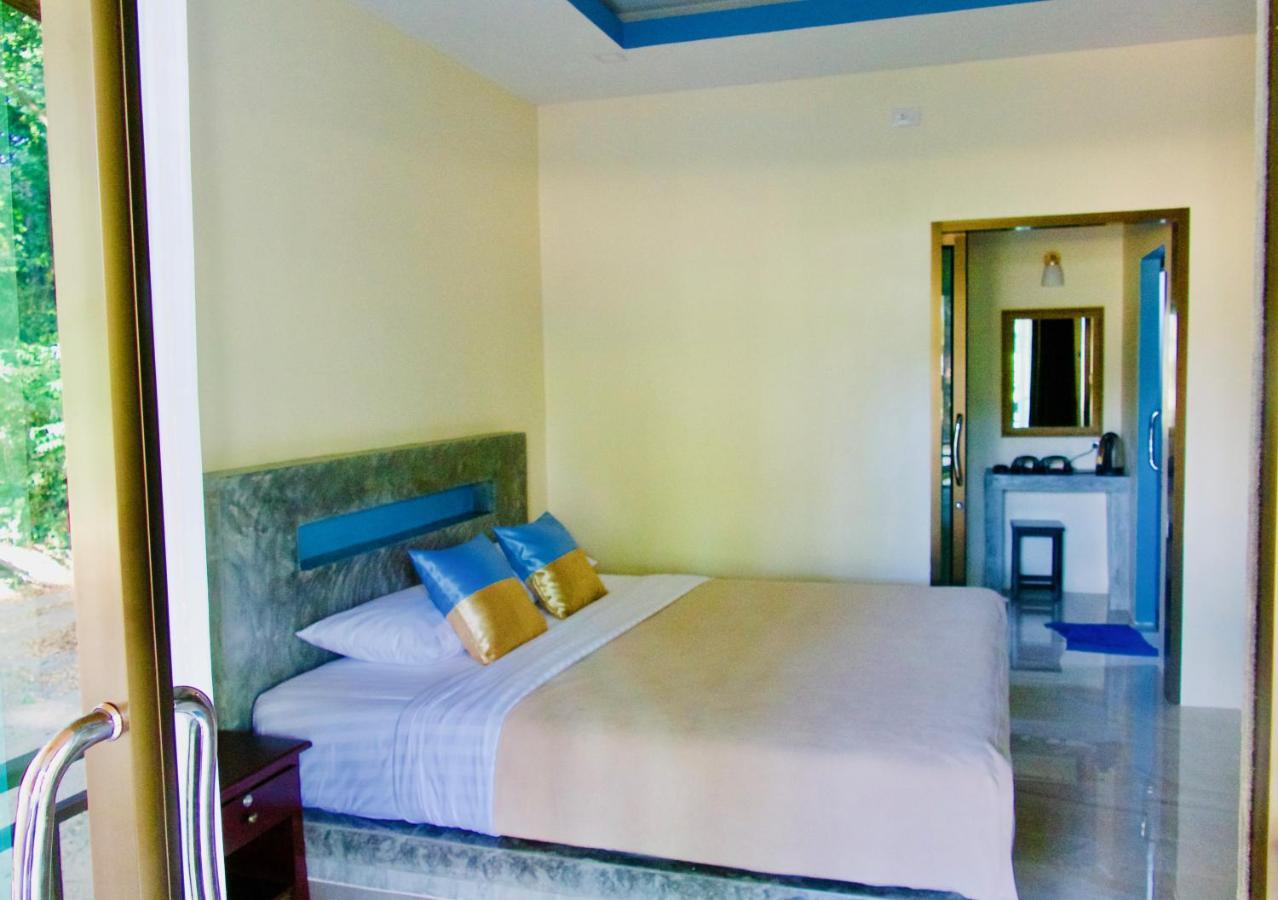 The Sun Long Beach Resort เกาะลันตา ภายนอก รูปภาพ
