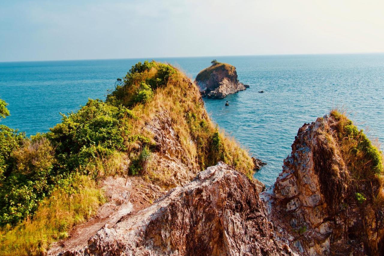 The Sun Long Beach Resort เกาะลันตา ภายนอก รูปภาพ